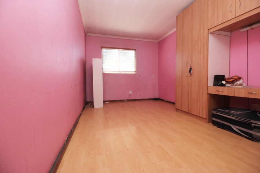 Commercial Property for Sale in Tuscany Glen Western Cape